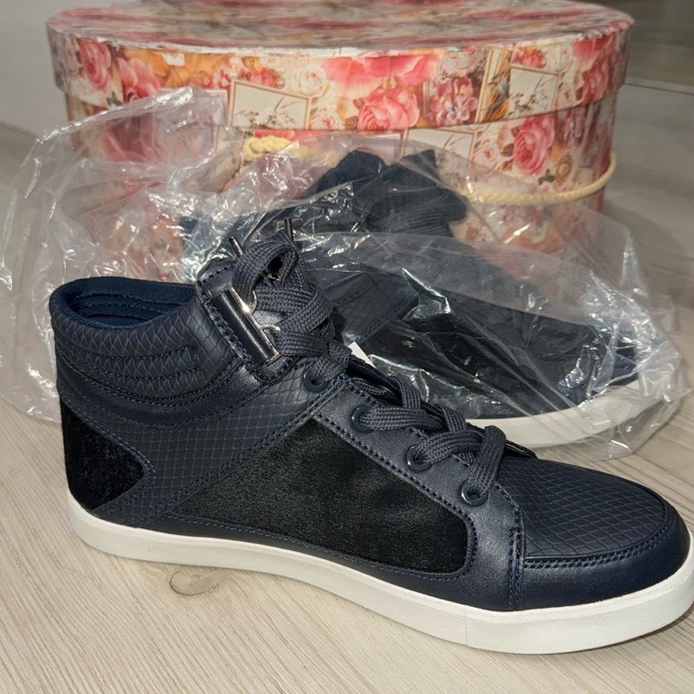 Calvin Klein Women's Lyda Haircalf Sneakers